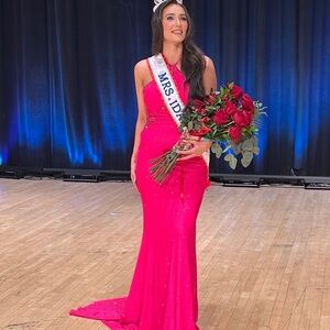 Jonathan Kayne size 6 evening gown